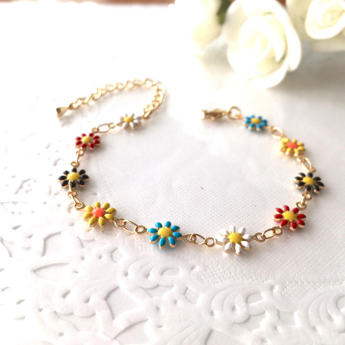 カラフル お花畑のブレスレット （花 赤 青 白 黄 黒