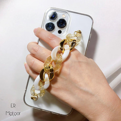 ホワイト大理石柄とゴールドチェーンのキーリングハンガー、iPhoneケース、スマホケース 3枚目の画像