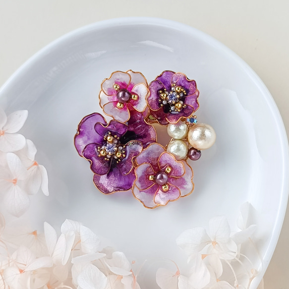 brooch < purple * blue > flowers お花のブーケ 【受注制作】 桜 アネモネ 山茶花 15枚目の画像