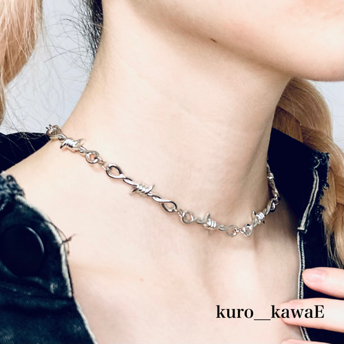 シルバー925 有刺鉄線　ネックレス　チョーカー Amazon | 有刺鉄線型チョーカーネックレス シルバーカラー 男女兼用