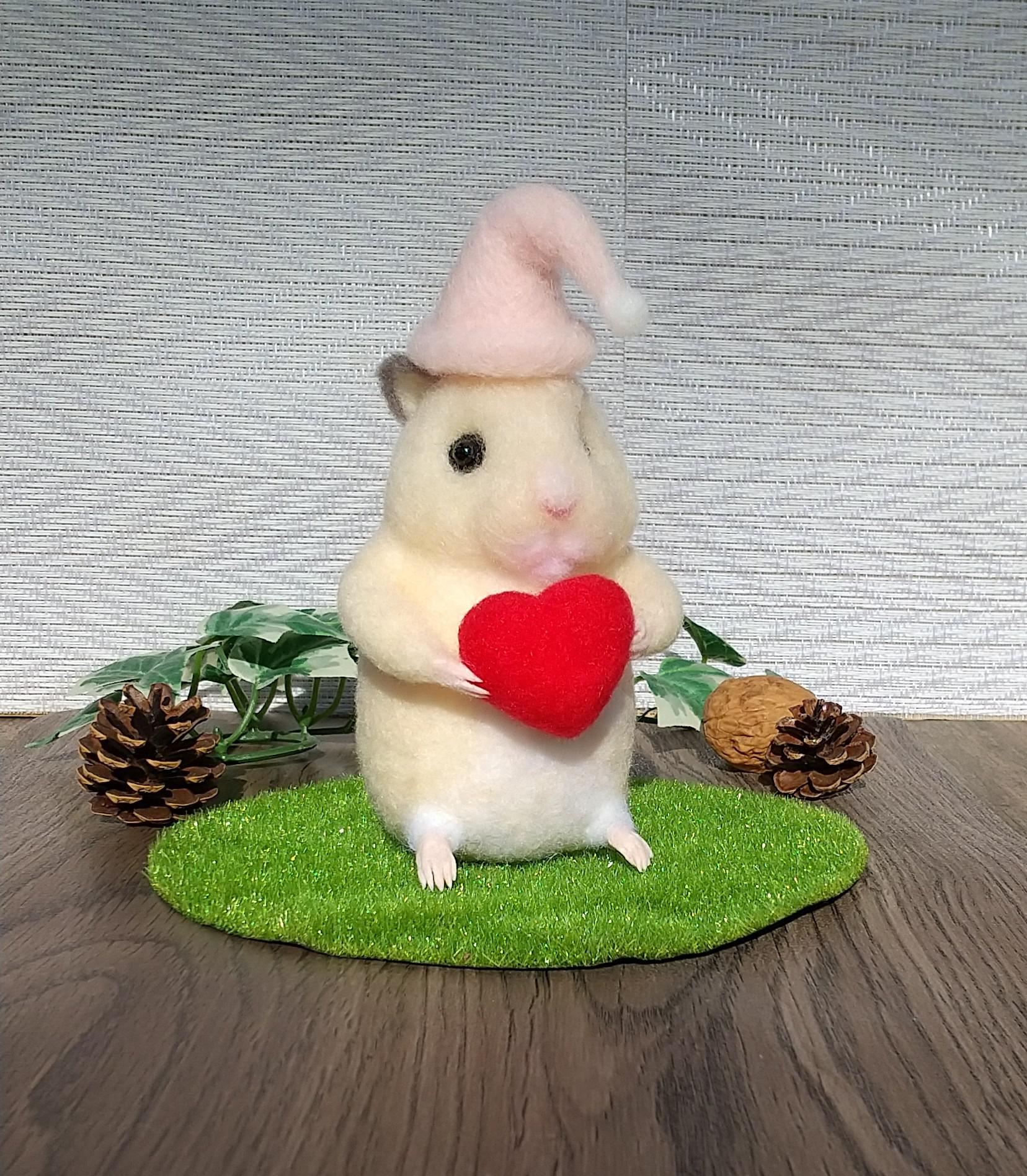 どっしりお座りキンクマハムスター◇羊毛フェルト - メルカリ
