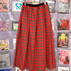 タータンチェック　フレアプリーツロングスカート:レッド 1枚目の画像