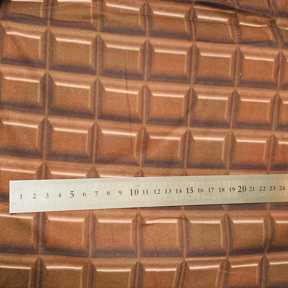 スィートチョコレート柄 コットン100%生地 50×140 CF-114 1枚目の画像