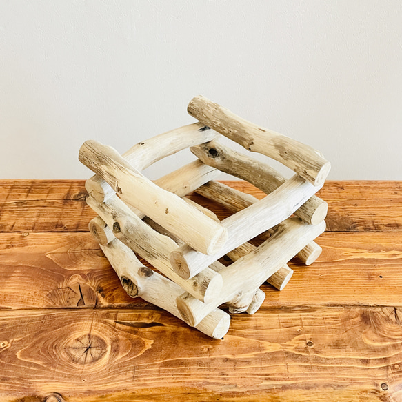 流木インテリア 流木を組み合わせたシンプルなキャンドルホルダー 癒し アロマ 間接照明 キャンプ キャンドル付 N4 5枚目の画像