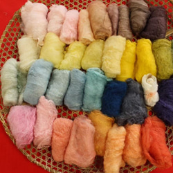 福島の温もり感じる手つむぎ真綿の手織りストール 14枚目の画像
