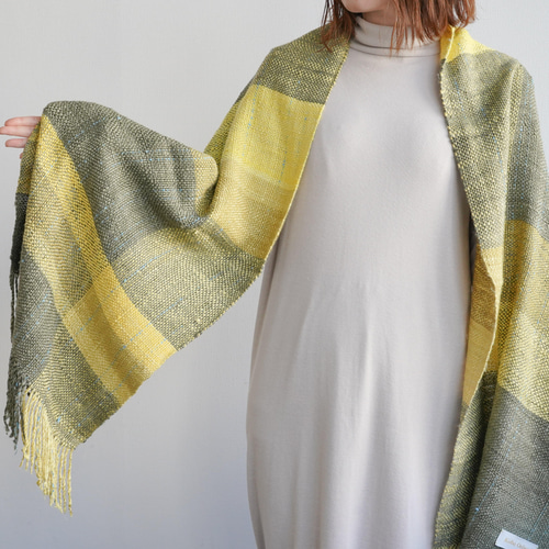 福島の温もり感じる手つむぎ真綿の手織りストール ストール 工房おりを  