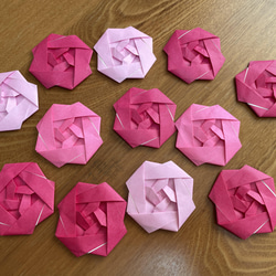 折り紙　薔薇12枚セット 1枚目の画像