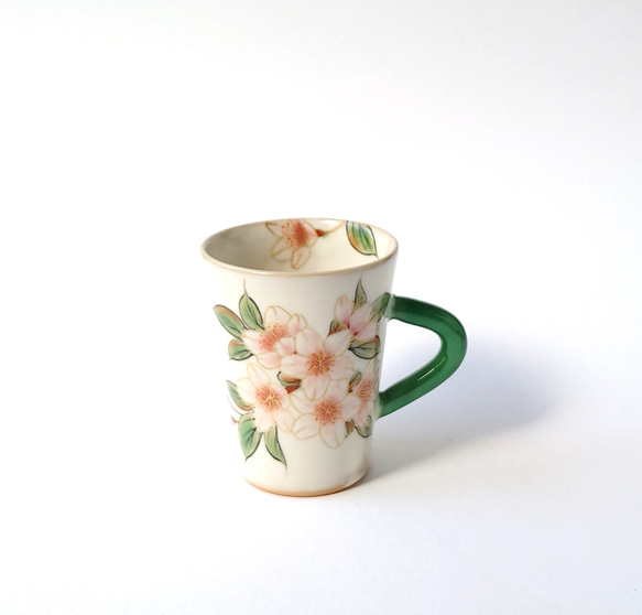 上品でおしゃれなマグカップ　桜マグカップ　陶器 2枚目の画像