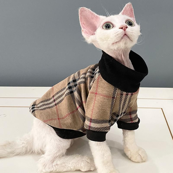 猫服 ペット服 ネコ 猫レトロチェック柄プルオーバー タートルネック 防寒 冬 スフィンクス猫 すごく暖かい 格好いい 2枚目の画像