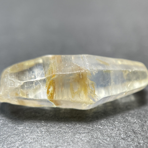 サファイアクリスタル 原石 サファイアコランダム7.53カラット ガラス