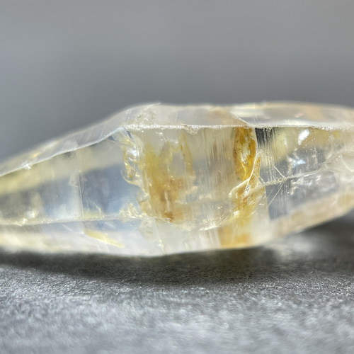 サファイアクリスタル 原石 サファイアコランダム7.53カラット ガラス