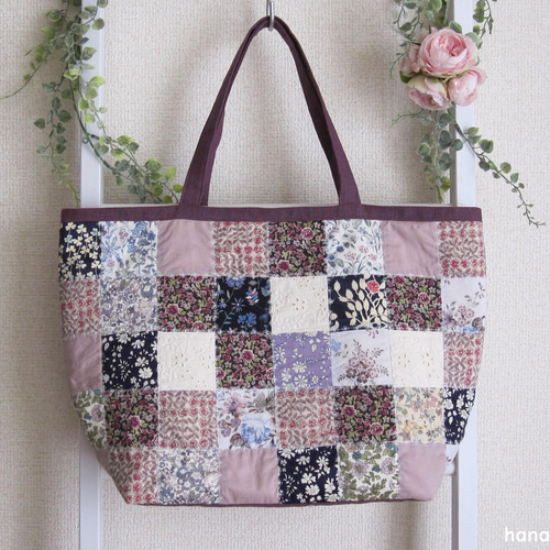 リバティ 花の飾り縫い パッチワークのトートバッグ *Rose mix