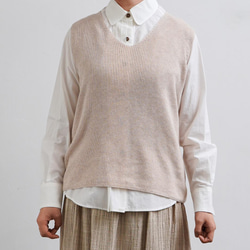 草木染め コットンベスト ライトベージュ 1枚目の画像