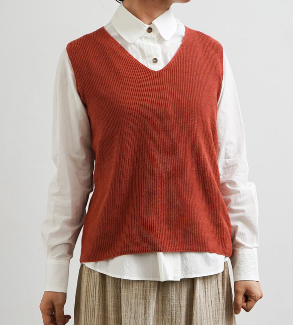 草木染め コットンベスト オレンジ 2枚目の画像