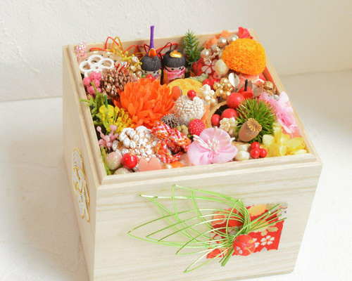 受注制作 おひなさま桐箱ミニチュアボックス 桃の節句のお花詰め合わせ