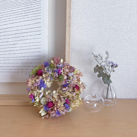 紫陽花のドライフラワーリース  無料スペシャルラッピング　スターチス 3枚目の画像