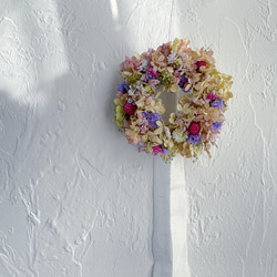 紫陽花のドライフラワーリース  無料スペシャルラッピング　スターチス 5枚目の画像