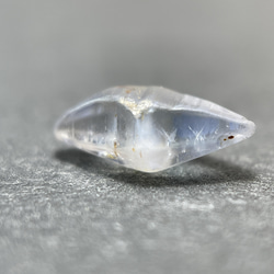 サファイアクリスタル サファイアコランダム0.96 カラット ガラスボディライトブルーサファイア 天然原石 スリランカ 6枚目の画像