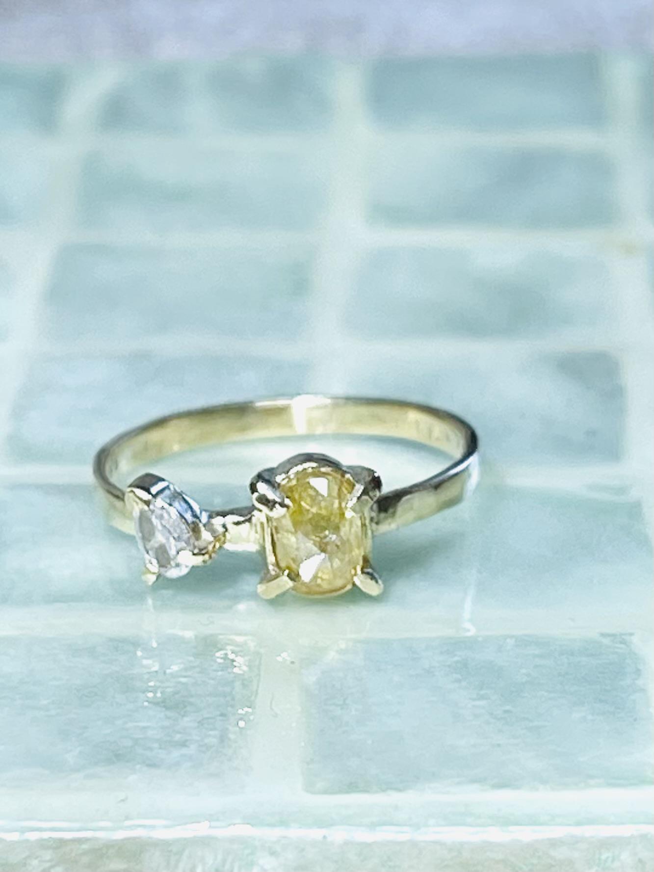 オレンジイエローダイヤモンドリング