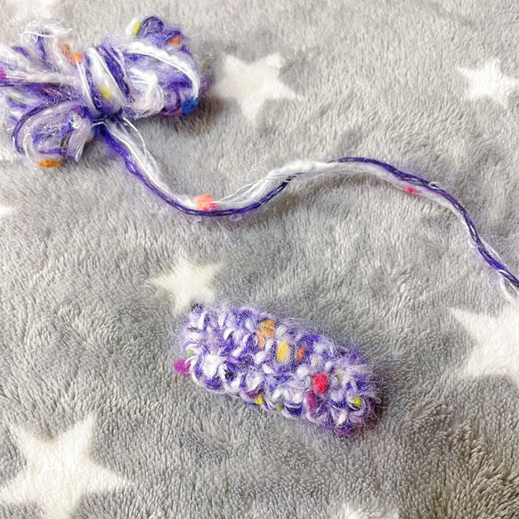 紫　ぶどうオレ　毛糸ヘアピン　編みヘアピン　ヘアクリップ　カギ編み 1枚目の画像