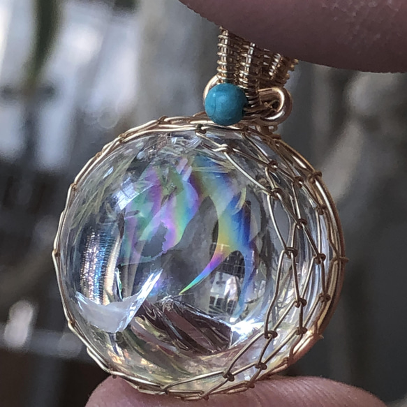 感謝価格♥龍神様の宿る濃虹入り♥幸福を呼び持ち主を虹色に輝かせるアイリスクォーツ 感謝価格♥龍神様の宿る濃虹入り♥幸福を呼び持ち主を虹色に輝かせる