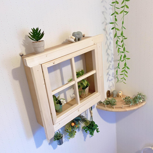 窓 】出窓の飾り棚 本棚・絵本棚・マガジンラック バナナの木工雑貨