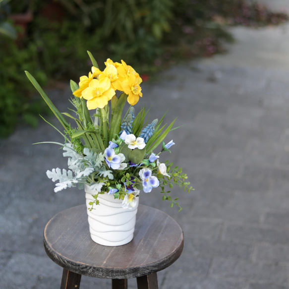 ナチュラルガーデン〜水仙とパンジーの寄せ植え風 アート