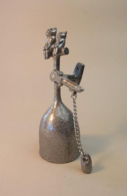 親子ネコのいる引き戸用ベル