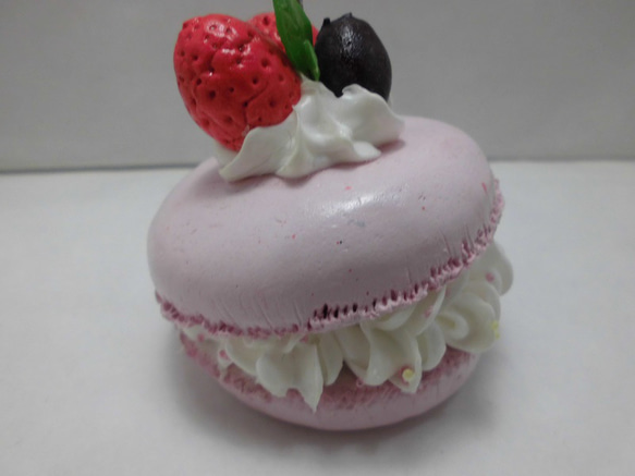 紙粘土とホイップでイチゴのマカロン　メモクリップ 人気・おすすめ｜省スペース設計・旅行向けにおすすめ お得商品 プライバシー配送 国内発送・安心販売体制