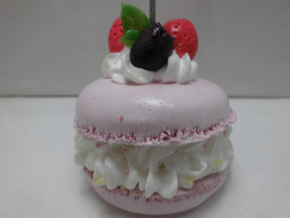 紙粘土とホイップでイチゴのマカロン　メモクリップ 人気・おすすめ｜省スペース設計・旅行向けにおすすめ お得商品 プライバシー配送 国内発送・安心販売体制