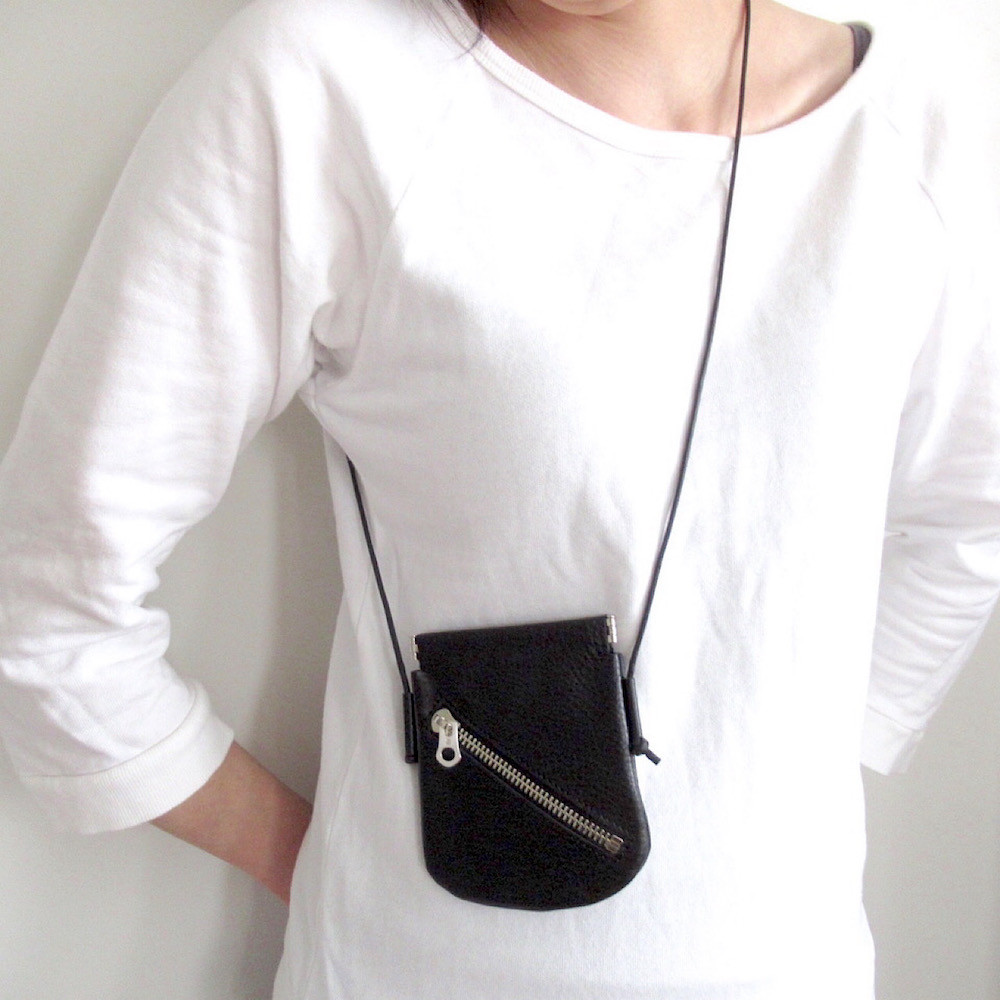 ミニ財布になるネックケース お財布ポシェット サコッシュ スマホケース カードケース　コンパクト財布