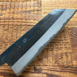 手工鍛造傳統黑色文化刀 Kiritsuke Santoku 165 毫米紅木手柄 第5張的照片