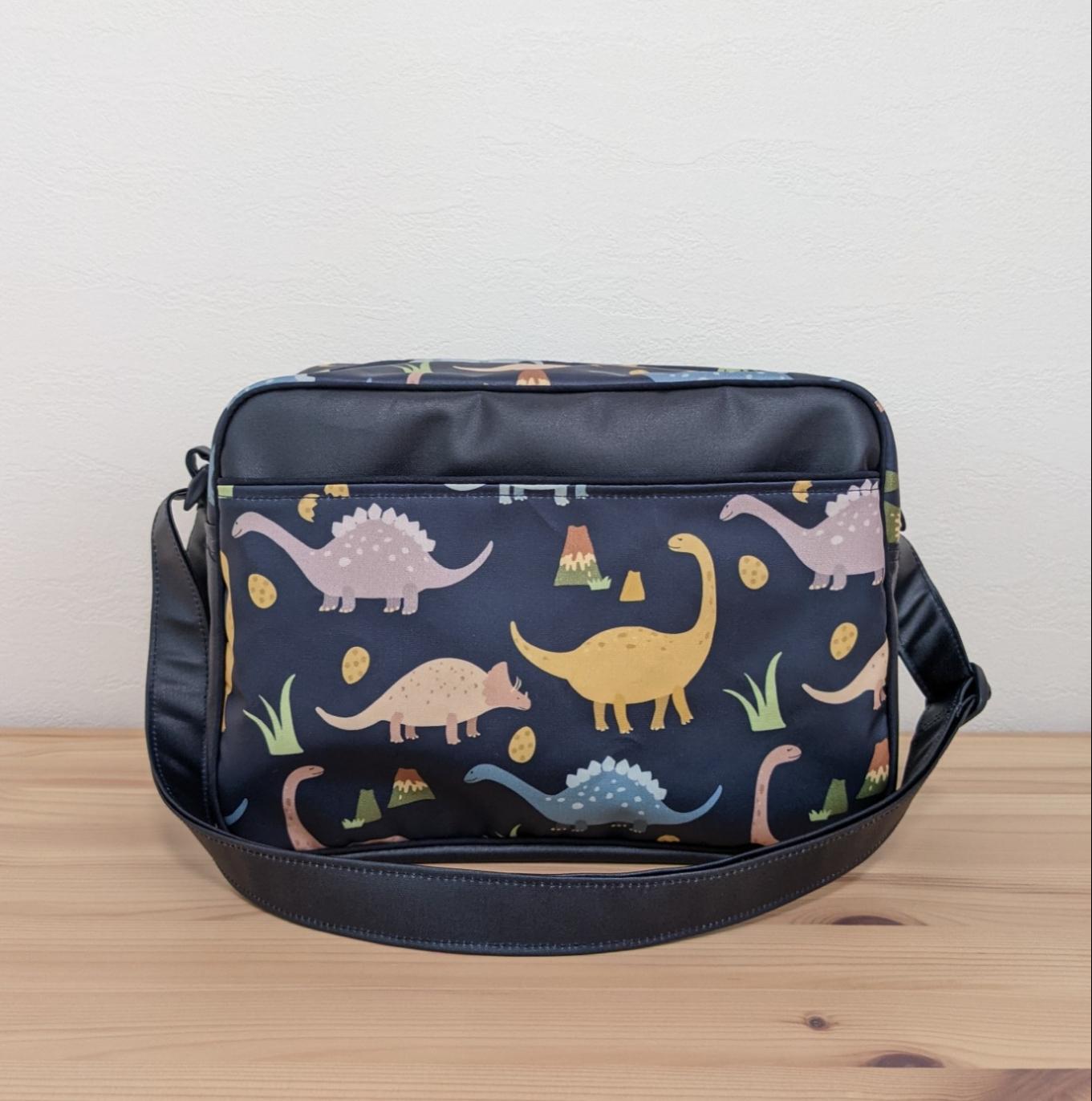 通園バッグ　ダイナソー 5,040円