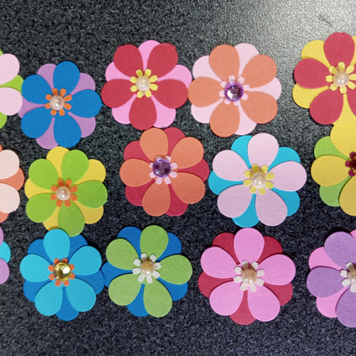 ペーパーフラワー詰め合わせ 30個 リーフ30個 計60個+ｵﾏｹ クラフト