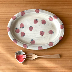 粉引きイチゴのオーバル深皿。 5枚目の画像
