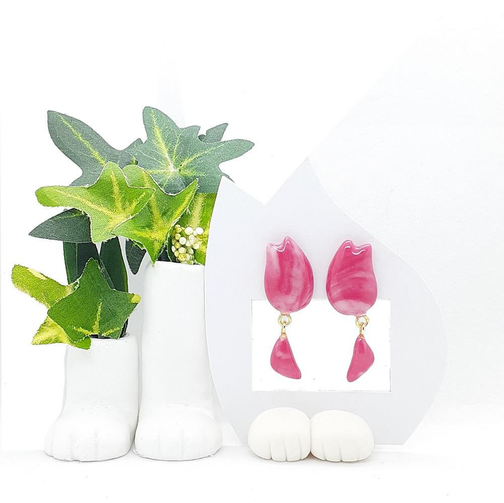 【猫ピアス】サージカルステンレス ピンク猫のシンプル大振り桃色ピアス