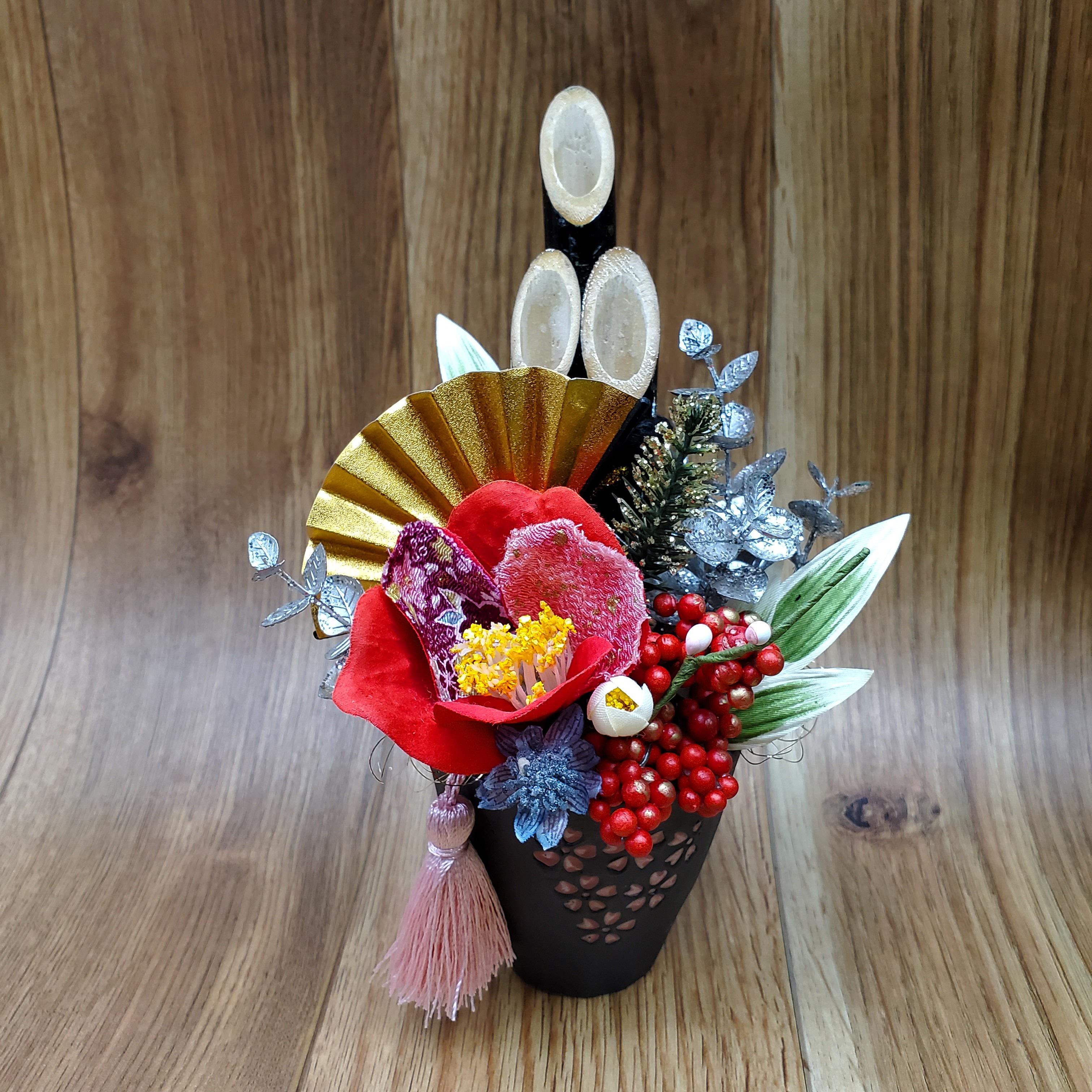 【お正月】門松デザイン　ちりめん赤椿の迎春アレンジ