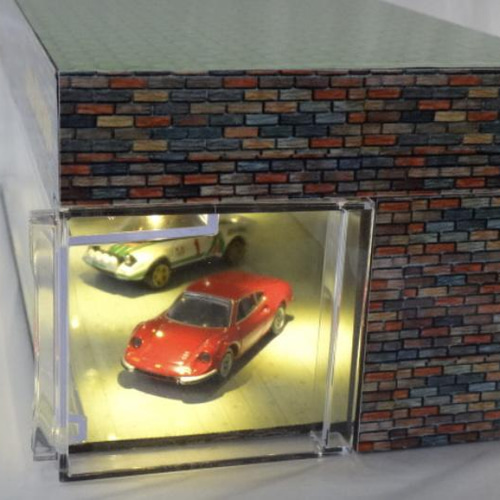 ミニカー観賞用ガレージ ジオラマ：1/64（トミカサイズ）ガレージ