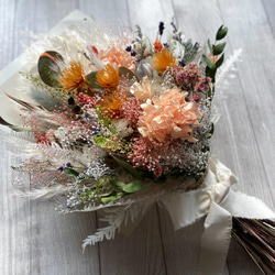 パンパスグラスと小花いっぱいのナチュラルブーケ　 7枚目の画像