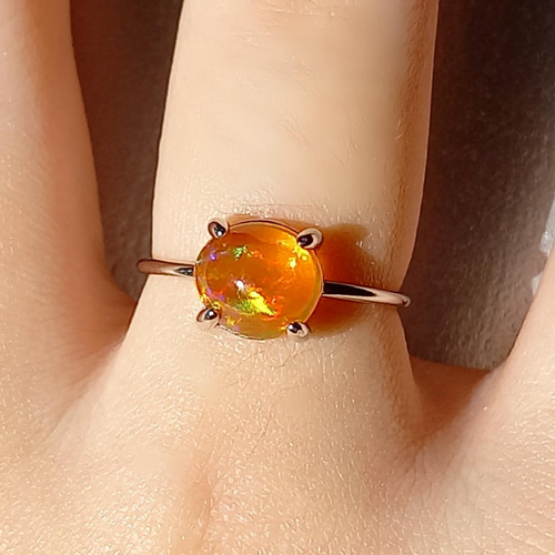 ダイヤモンド×ファイヤーオパール リング Pt900 2.70ct 5.1gの