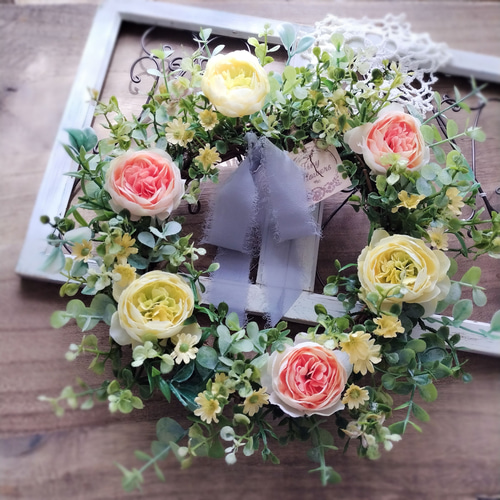 ラナンキュラス・デージーのポニーの丘のリース(Φ約30cm／アーティ  