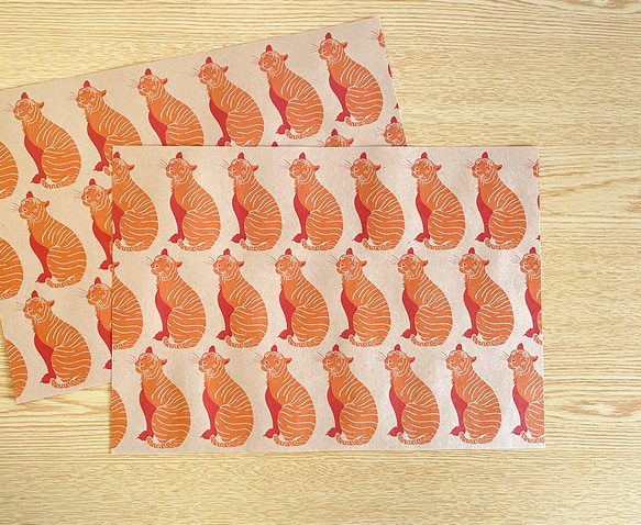 虎の包装紙〈10枚入〉A4サイズ ラッピング デザインペーパー ブックカバー 動物 トラ 寅年 グッズ 紙雑貨 おしゃれ 3枚目の画像
