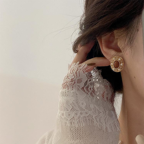 韓国ファッション　2022年新作 上品パールピアス　ゴールドアクセサリー　-722 3枚目の画像