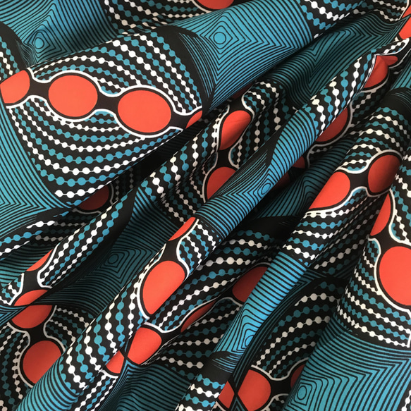 ◆110cmx100cm◆アフリカ生地　布　アフリカンファブリック　ワックスプリント　ハンドメイド　小物作り【P-02】 5枚目の画像