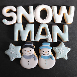 スノーマン　雪だるまのアイシングクッキー　※お好きなお色でお作りします!白砂糖不使用身体に優しい 1枚目の画像