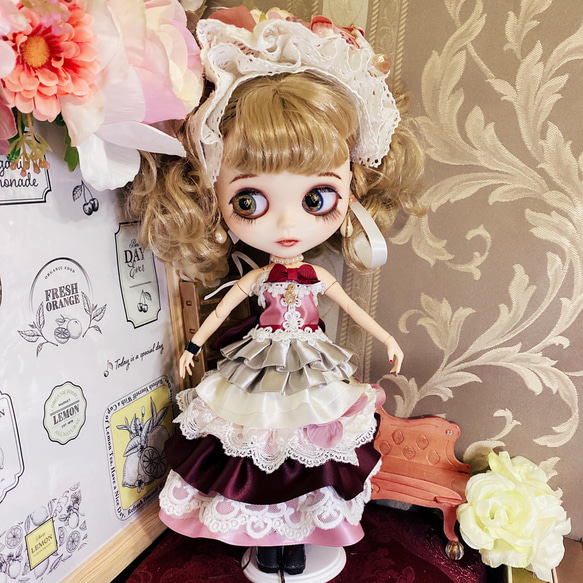 サテン生地 クラシカルドレス ブライス リカちゃん アウト サテン生地 クラシカルドレス ブライス リカちゃん アウト