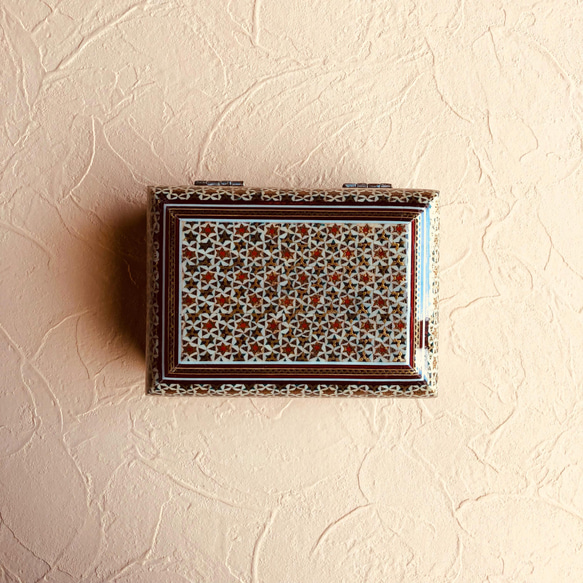 ペルシャの象嵌細工　小箱　長方形M　14ｃｍ【ハータムカーリー023】 1枚目の画像