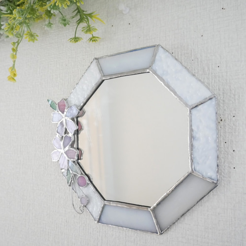 ✴︎:.ステンドグラス 八角形のミラー / 春の桜 壁掛け鏡 ドレッサー