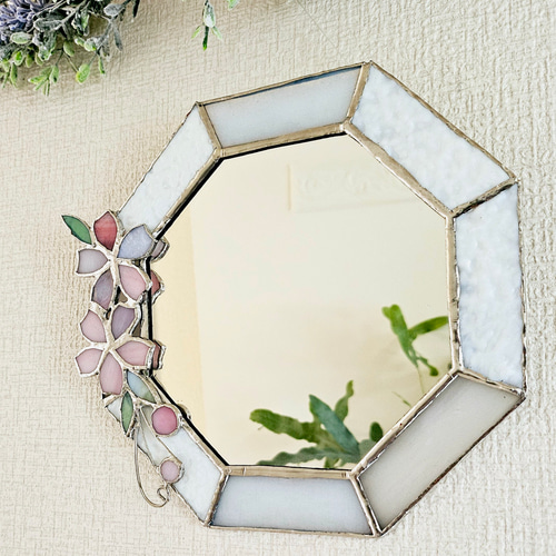 ✴︎:.ステンドグラス 八角形のミラー / 春の桜 壁掛け鏡 ドレッサー