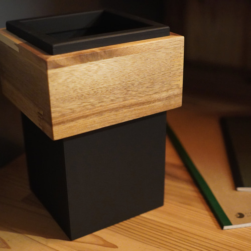 ナチュラル、モダンなダストボックス ゴミ箱 卓上タイプ 木製【受注